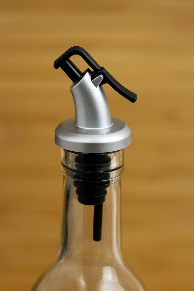 Ahşap Standlı 2'li Yağ ve Sirke Şişesi 750 ml Yağlık Zeytinyağ Sıvıyağ Şişesi Şeffaf Cam Yağdanlık