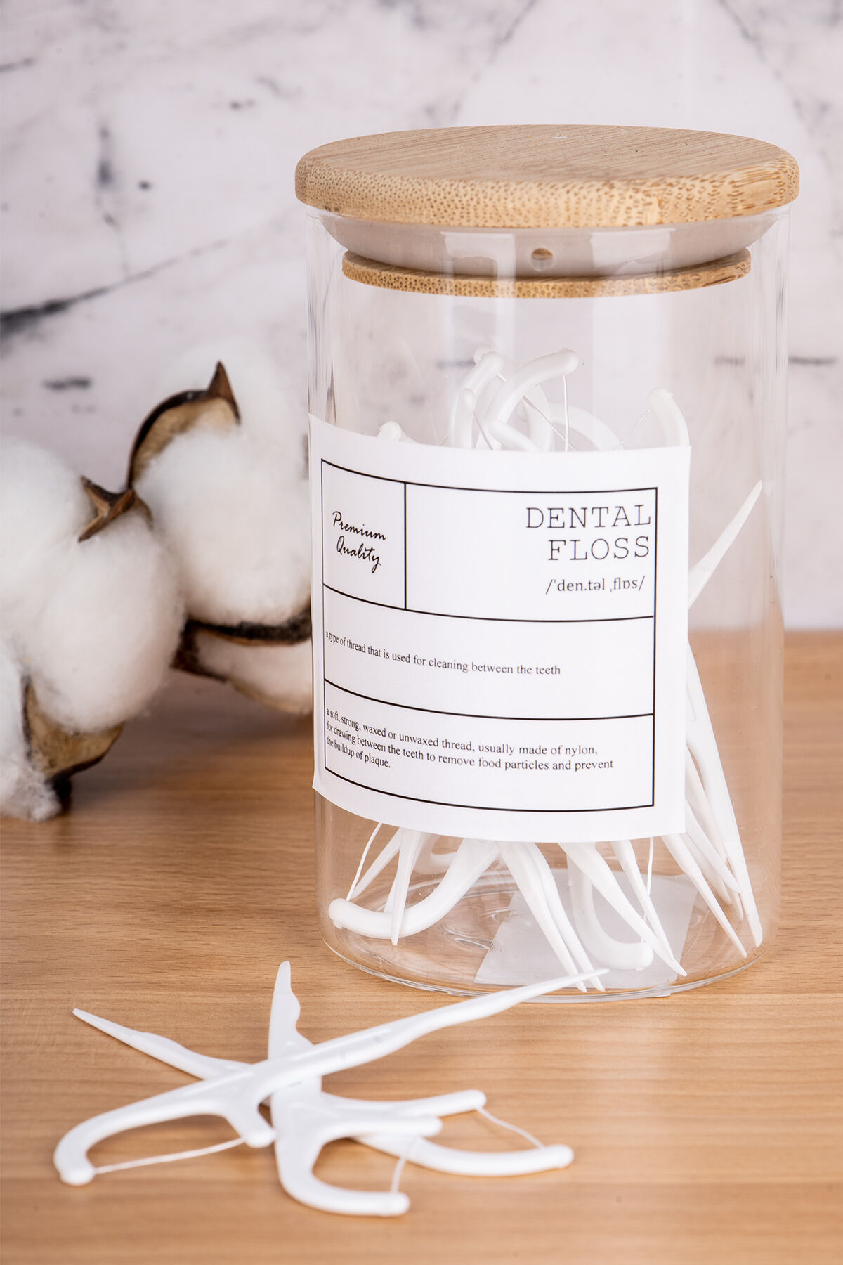 250ml Bambu Kapaklı Borosilikat Cam Diş İpi Kavanozu (Etiket Dahil) Şeffaf