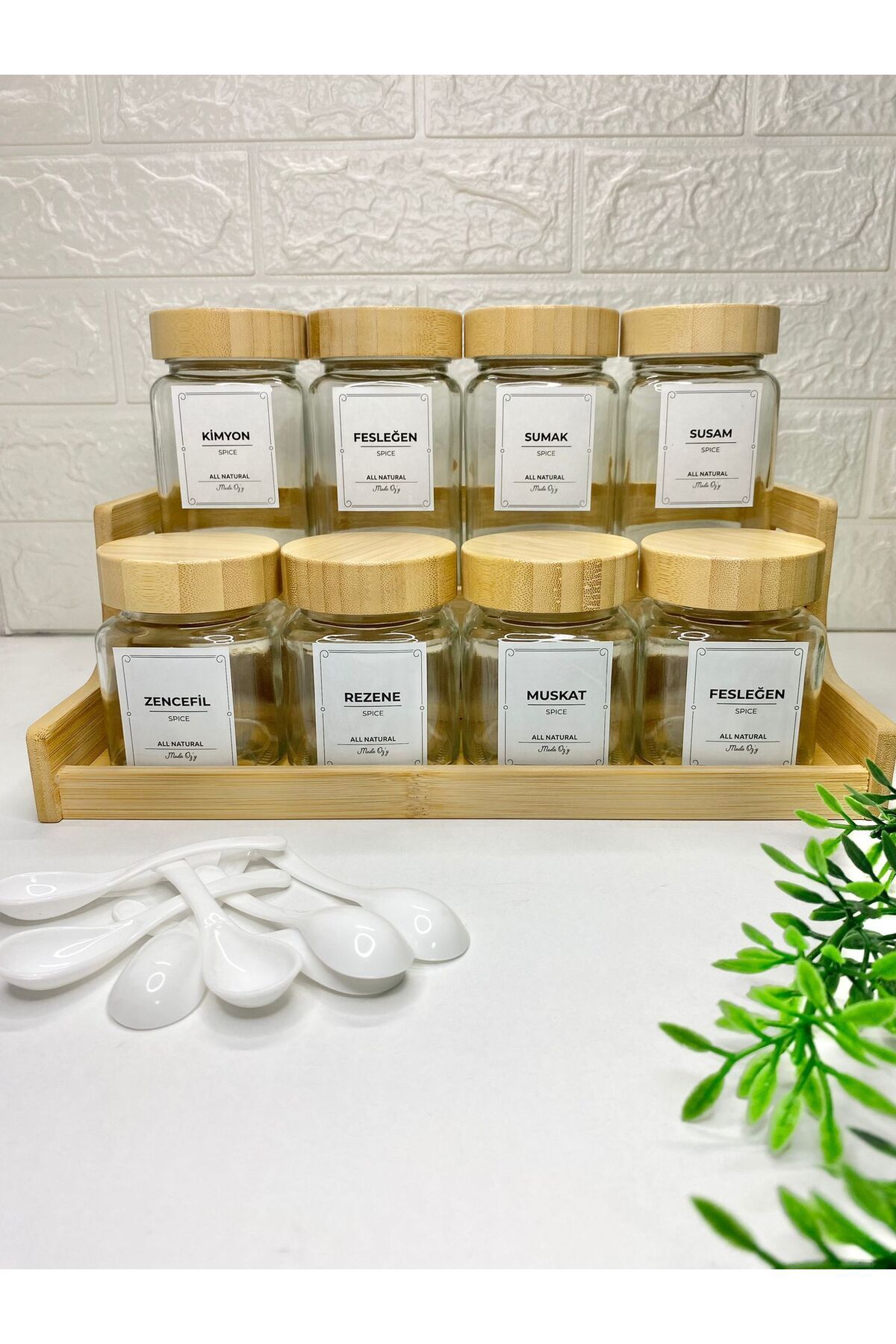 8'li Bambu Stantlı/ Bambu Kapaklı  Baharatlık Kaşıklı Etiketli Baharat Seti