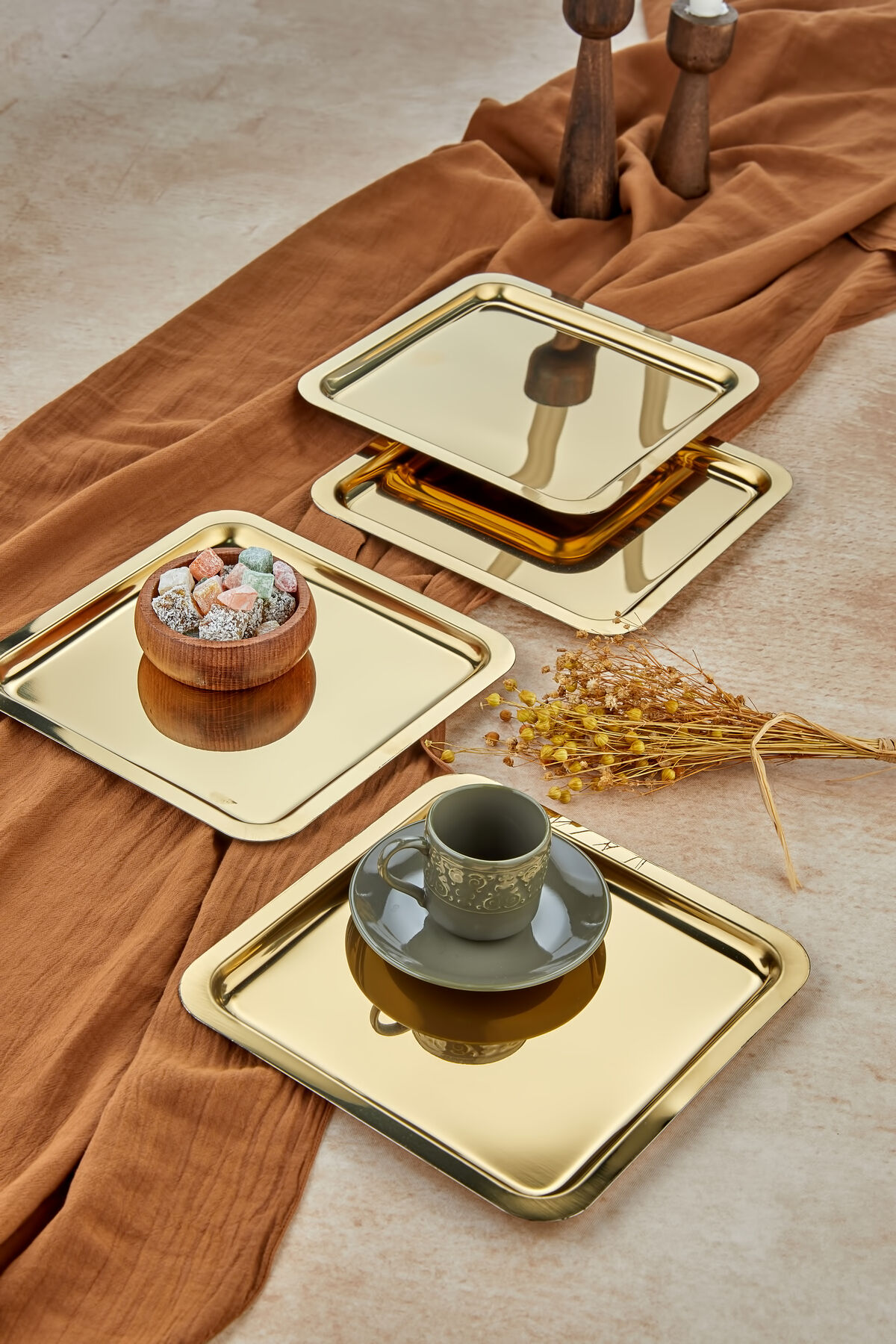 Gold Lüx Kare  Paslanmaz Çelik 4’lü Gold Kahve, Çay, Dekoratif Sunum Servis Tepsisi Gold