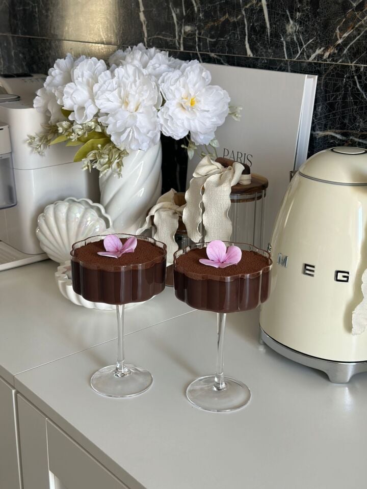 2 Adet Çiçek Şekilli Kahve Sunum ve Kokteyl Bardağı 2'li Magnolia Bardağı ve Tatlı Kasesi