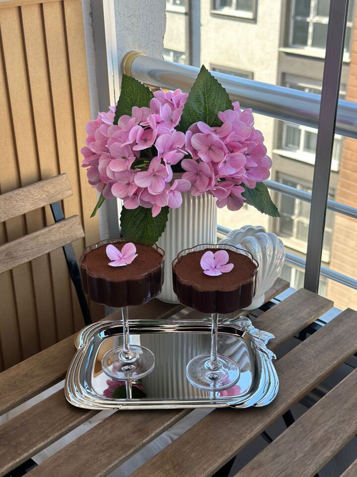 2 Adet Çiçek Şekilli Kahve Sunum ve Kokteyl Bardağı 2'li Magnolia Bardağı ve Tatlı Kasesi