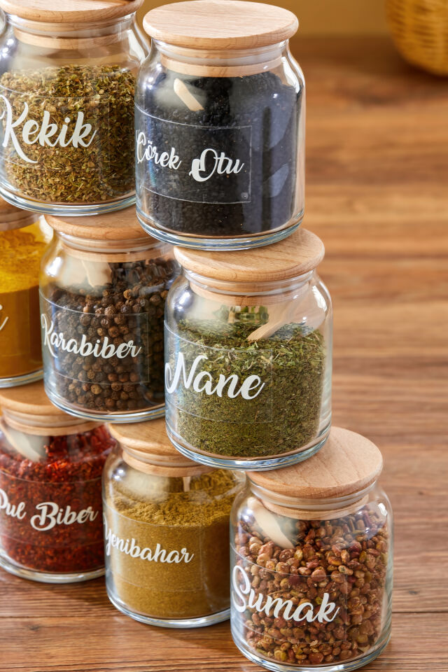 Etiketli Ahşap Kapaklı 300 ml 12 Adet Kavanoz Ve 12 Adet Mini Baharat Kaşığı - 24 Parça Baharat Seti