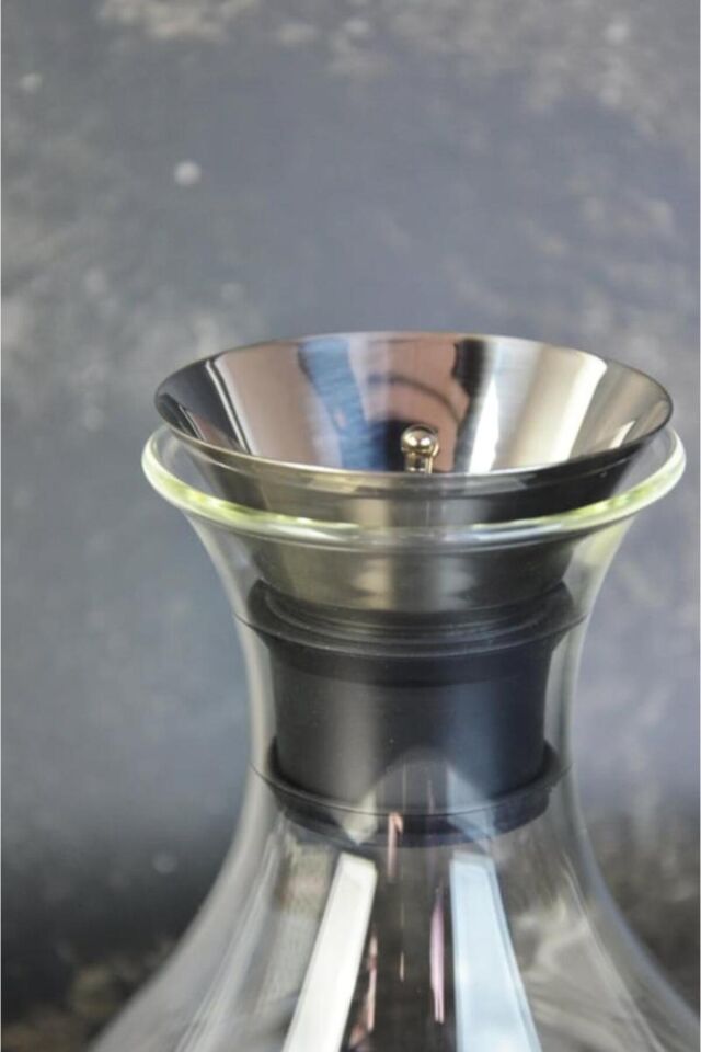 Metal Kapaklı Cam Karaf/sürahi 1500ml