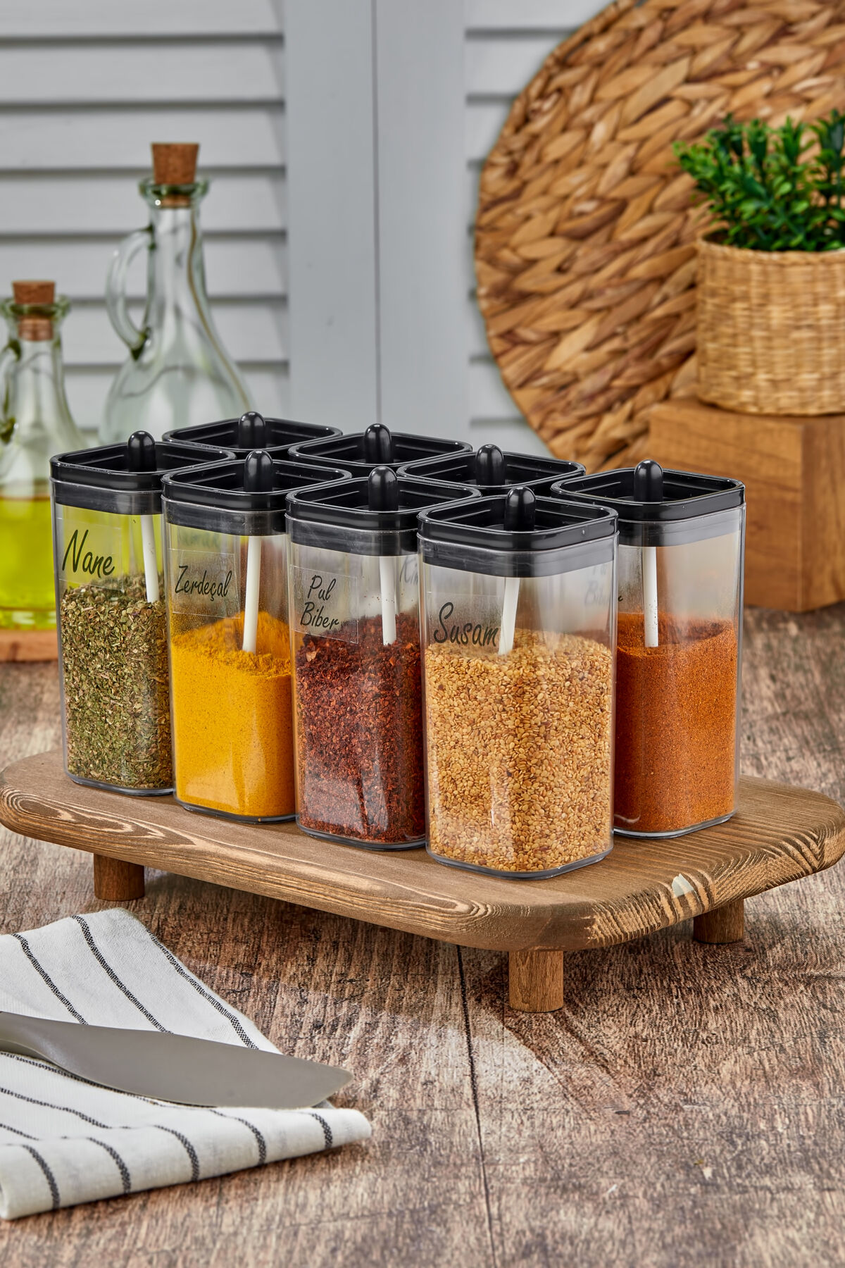 8li Kendinden Kaşıklı Baharatlık Ahşap Standlı 300ml Baharat Seti Şeffaf Baharat Etiketli Baharatlık