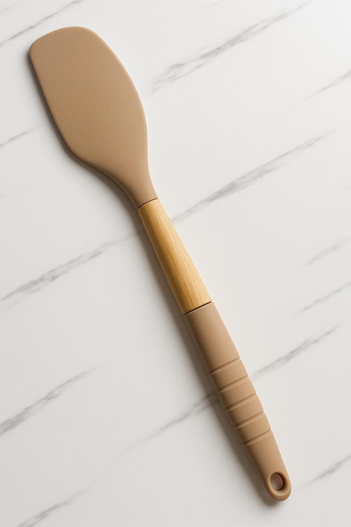 Isıya Dayanıklı Yanmaz Yapışmaz Bambu Saplı Silikon Servislik (1Adet Gönderilecektir) Sıyırıcı Spatula