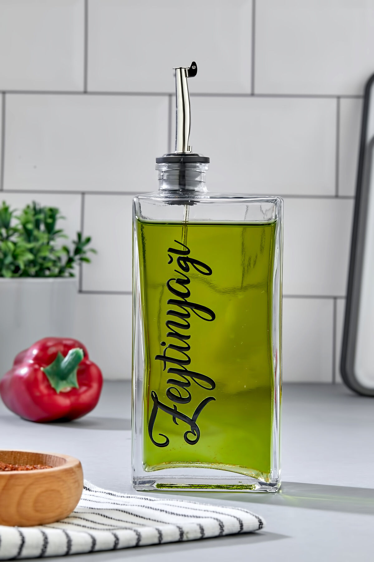 1 Adet Cam Yağdanlık Metal Gümüş Kapaklı Transfer Etiketli Ayçiçek/Zeytinyağı/Sirke/Narekşisi 500ml Zeytin Yağı